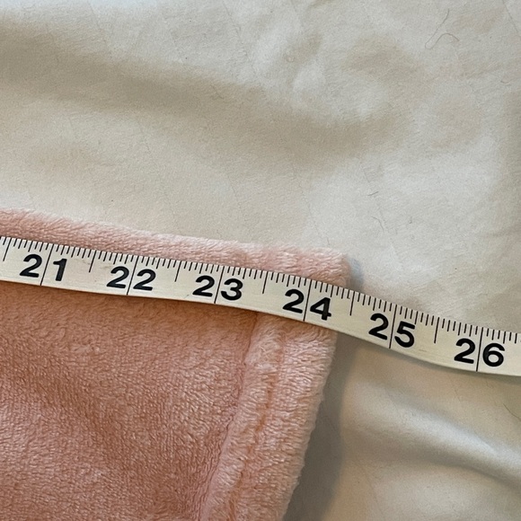 Super Soft Fleece and Fuzzy Disney Minnie Mouse Top - Picture 9 of 9